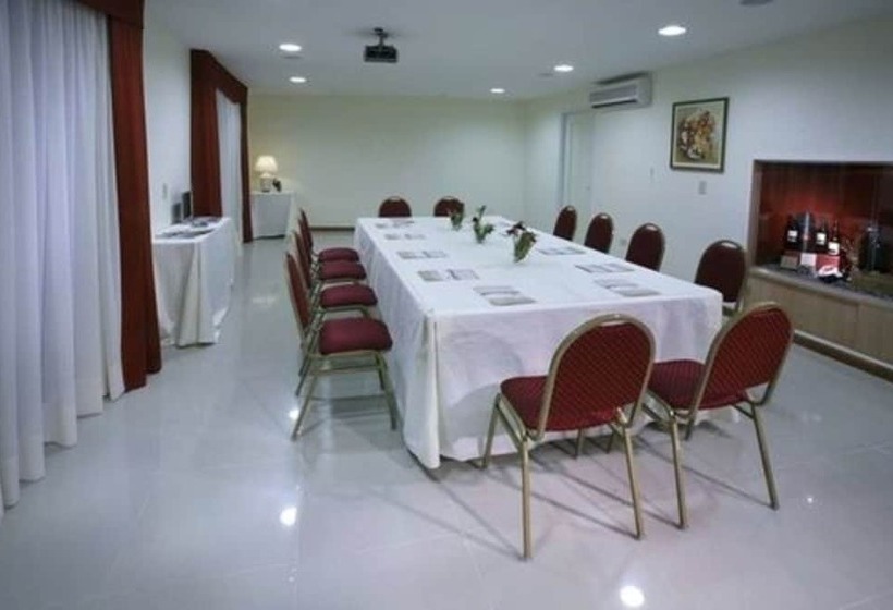 호텔 Condor Suites Apart