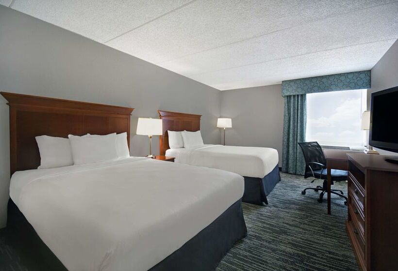 هتل Spark By Hilton Rochester University Area