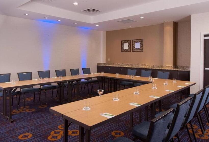 בית מלון כפרי Courtyard Miami Coral Gables