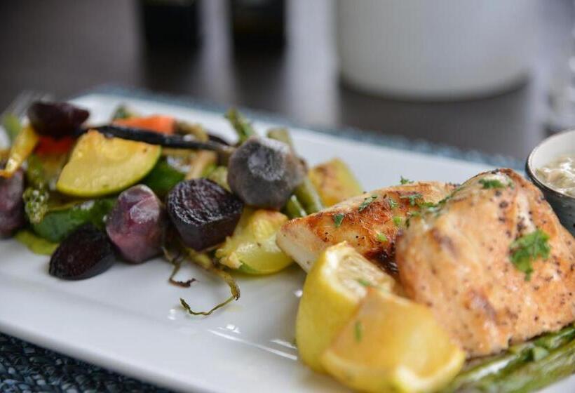 Courtyard Hotel Sandton