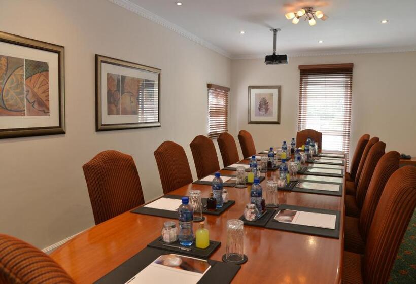 Courtyard Hotel Sandton