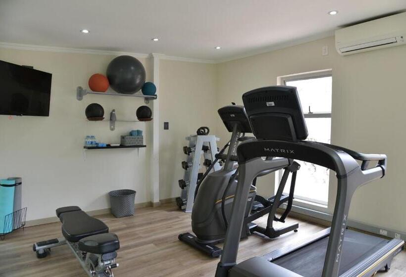 Courtyard Hotel Sandton