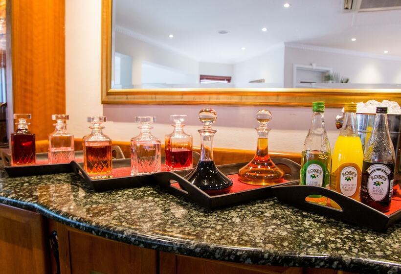 Courtyard Hotel Sandton