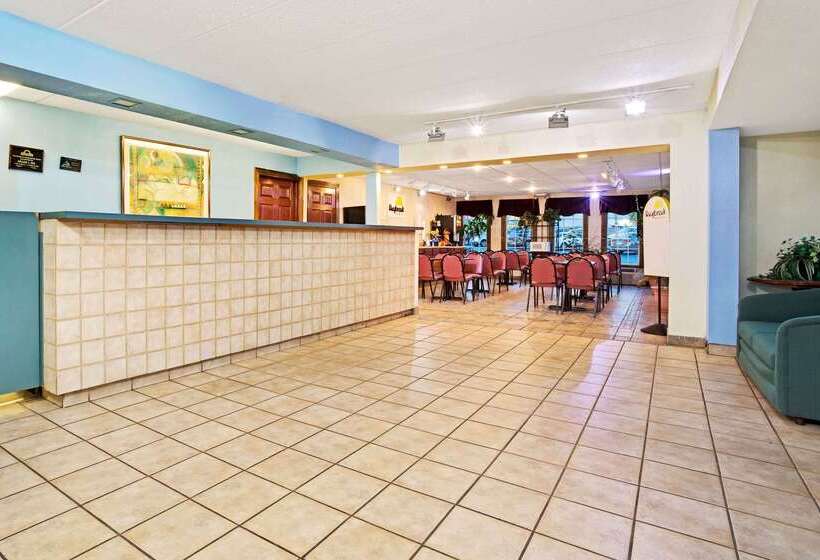 فندق Days Inn By Wyndham Sharonville