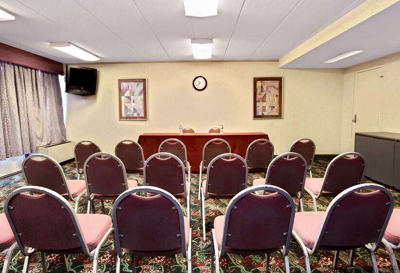 فندق Days Inn By Wyndham Sharonville