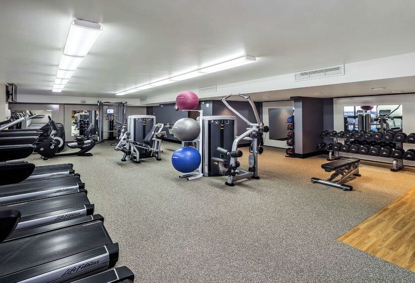 هتل Doubletree By Hilton San Jose