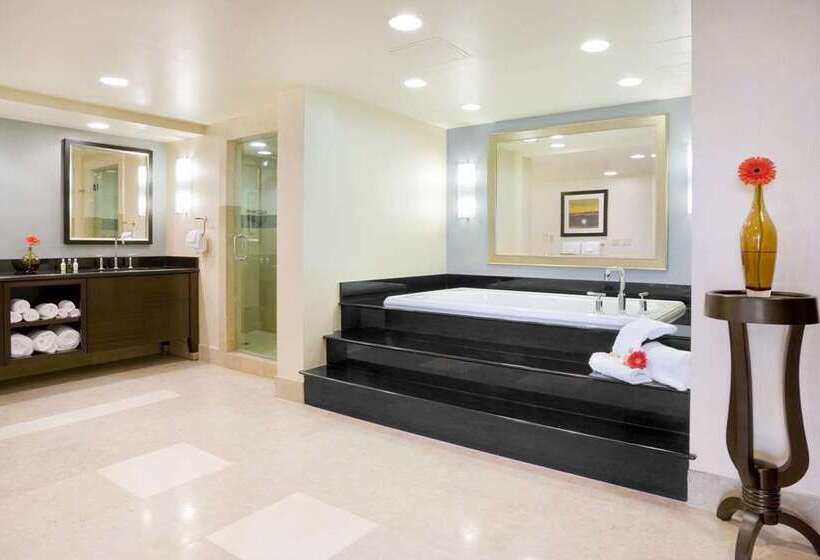 فندق Doubletree By Hilton San Jose