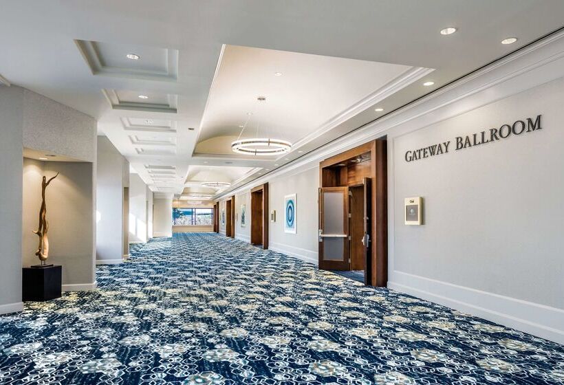 فندق Doubletree By Hilton San Jose