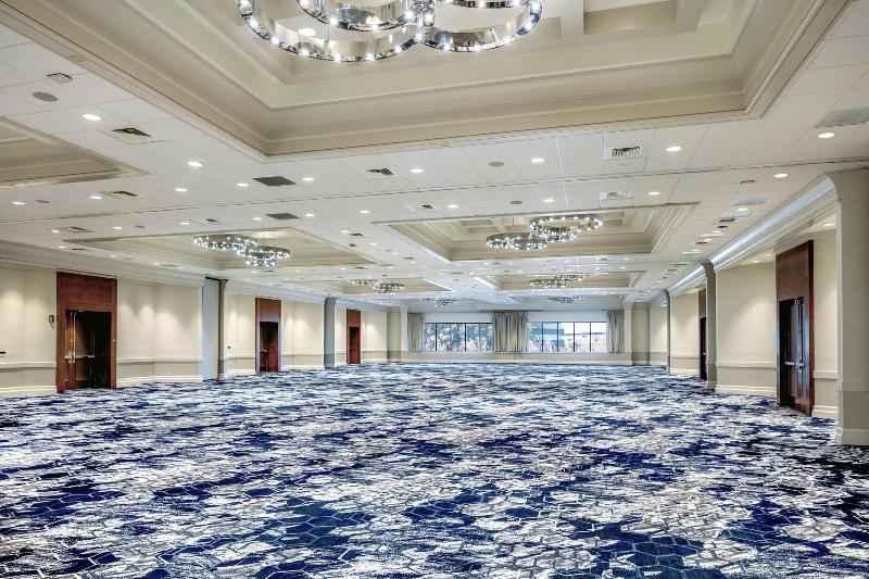 هتل Doubletree By Hilton San Jose