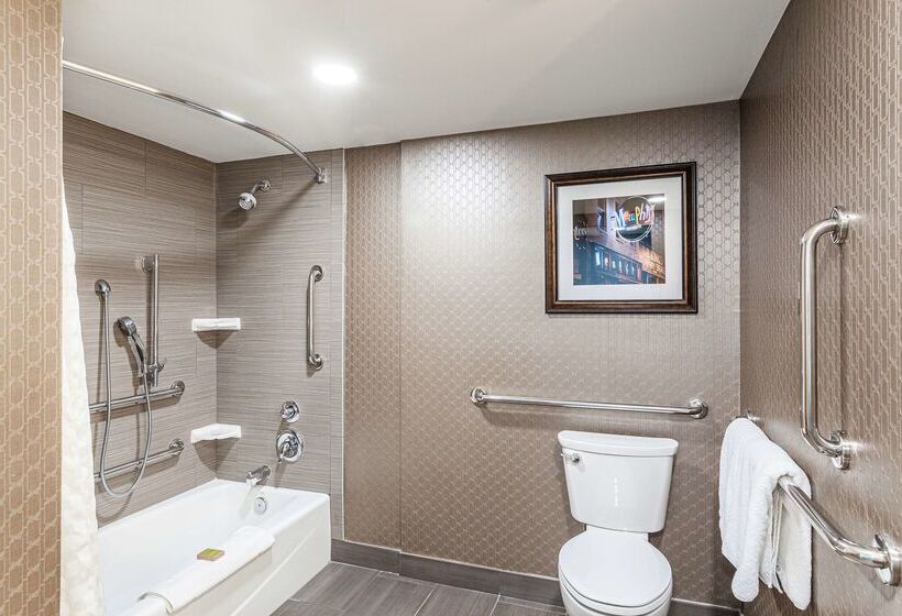 Doubletree By Hilton Hotel Memphis