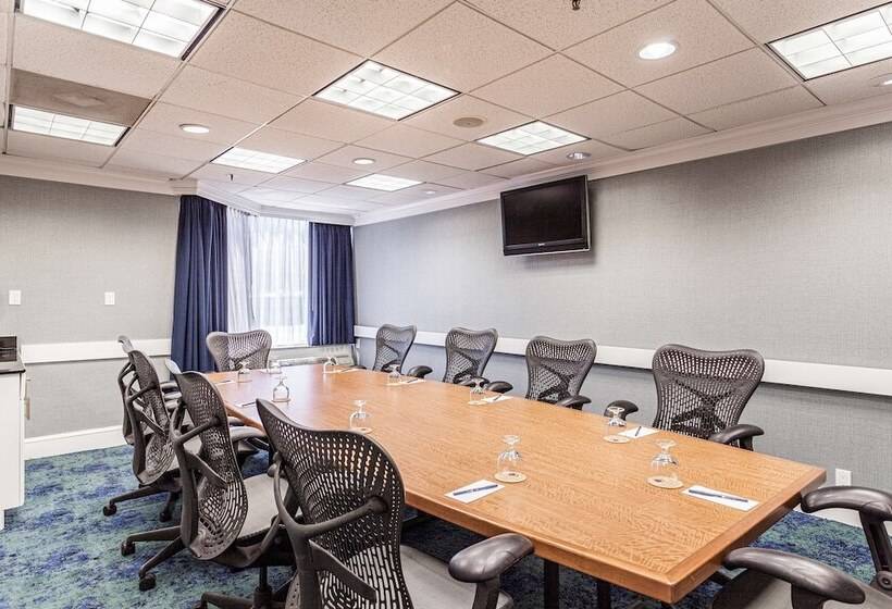 Doubletree By Hilton Hotel Memphis