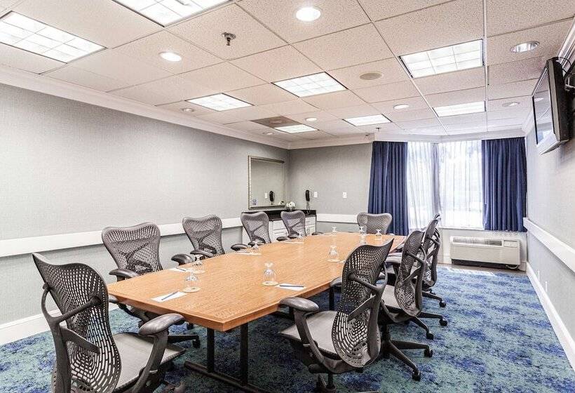 Doubletree By Hilton Hotel Memphis