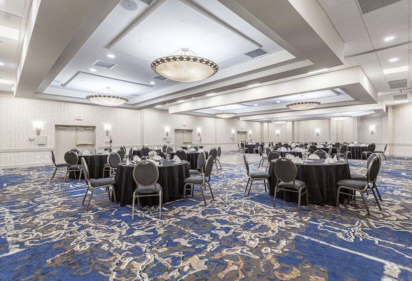 Doubletree By Hilton Hotel Memphis