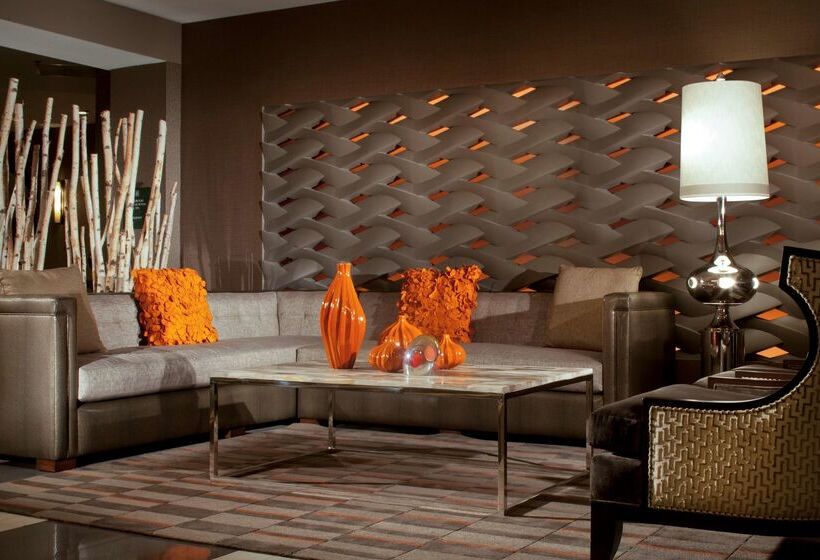 هتل Embassy Suites By Hilton Austin Arboretum