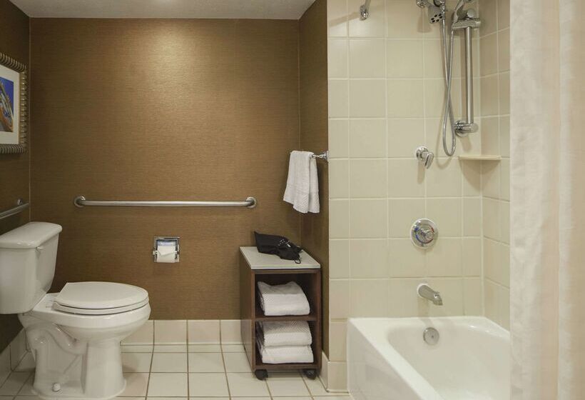 בית מלון כפרי Embassy Suites By Hilton Austin Arboretum