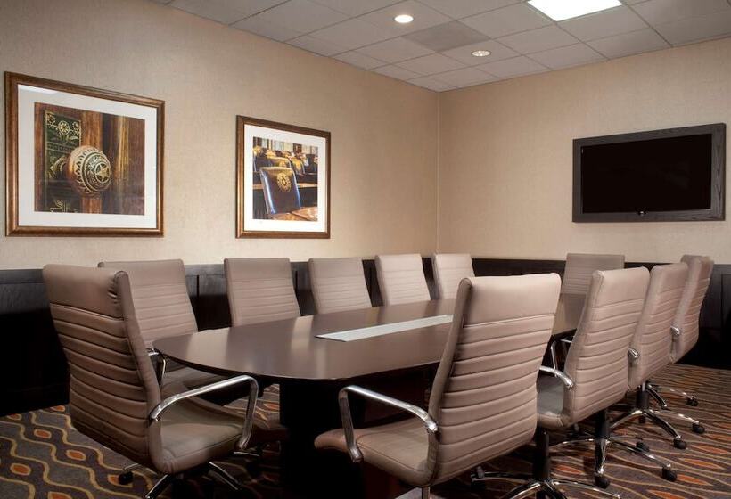 בית מלון כפרי Embassy Suites By Hilton Austin Arboretum