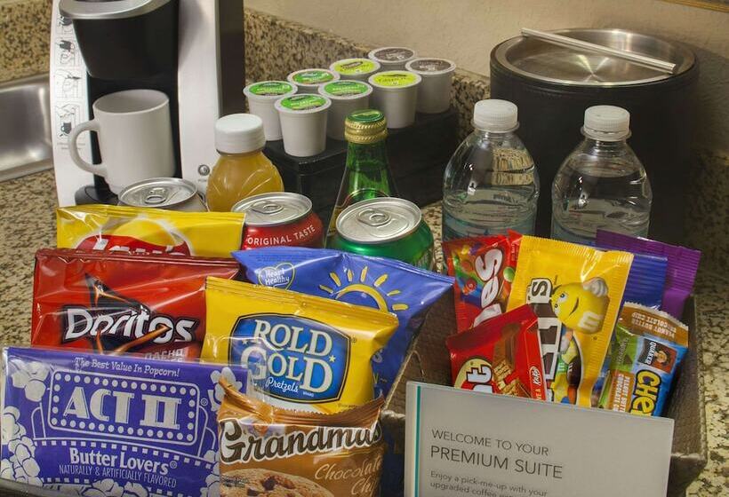 בית מלון כפרי Embassy Suites By Hilton Austin Arboretum