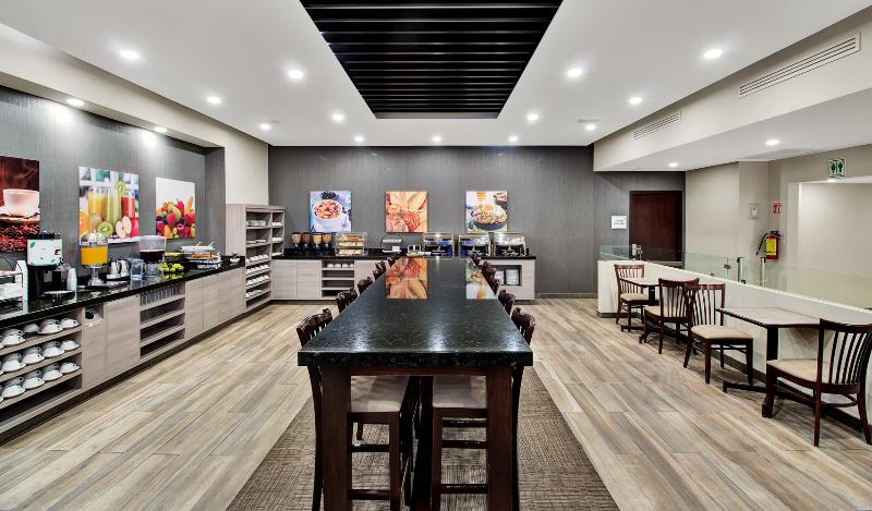 فندق Everest Ciudad Victoria