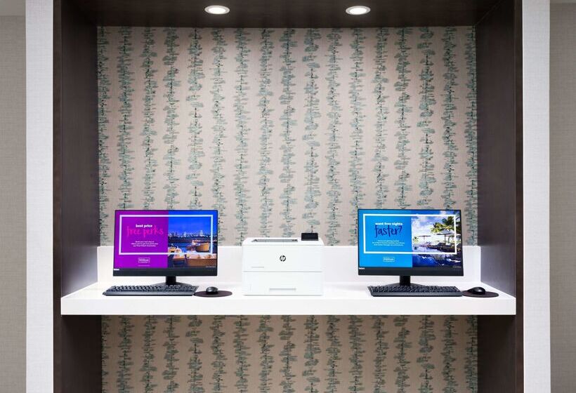 هتل Hilton Garden Inn Chattanooga Downtown