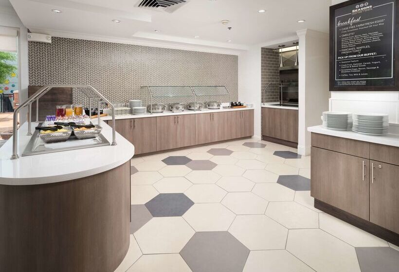 هتل Hilton Garden Inn Chattanooga Downtown