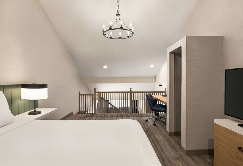 ホテル Hilton Garden Inn Monterey