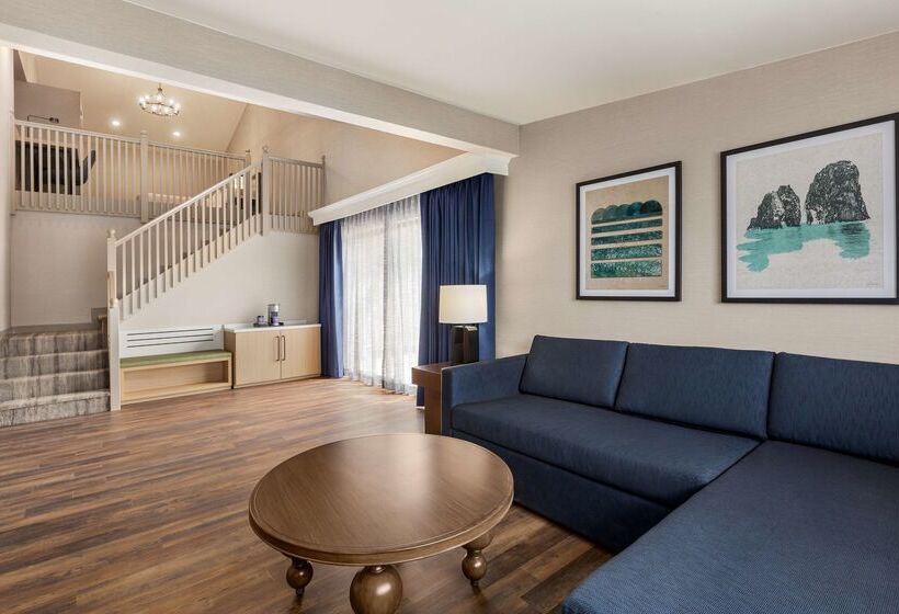 ホテル Hilton Garden Inn Monterey