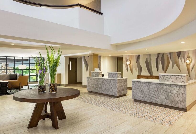 ホテル Hilton Garden Inn Monterey