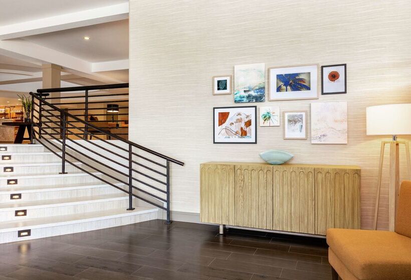 فندق Hilton Garden Inn Monterey