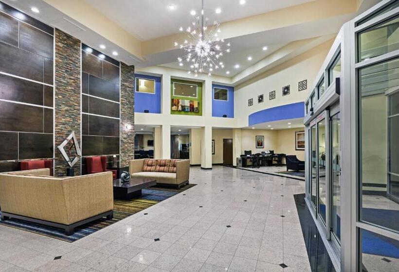 Holiday Inn Express Hotel & Suites Houston Downtown Convention Center, An Ihg