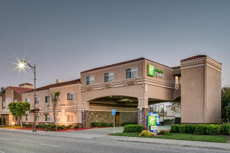 فندق Holiday Inn Express & Suites Santa Clara, An Ihg