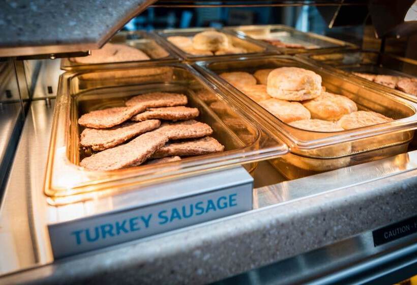 هتل Holiday Inn Express & Suites Santa Clara, An Ihg