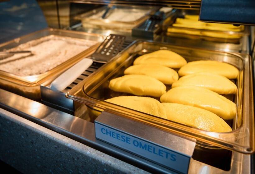 فندق Holiday Inn Express & Suites Santa Clara, An Ihg