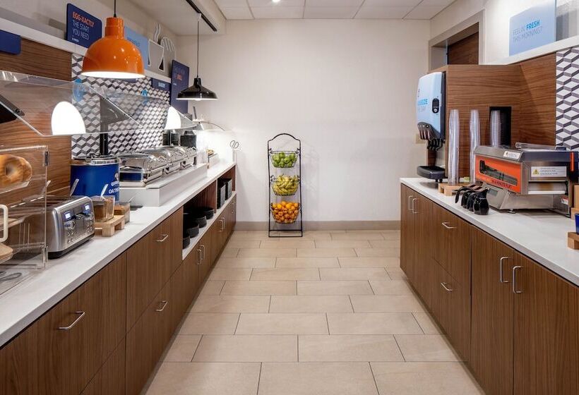 هتل Holiday Inn Express New Orleans Downtown, An Ihg