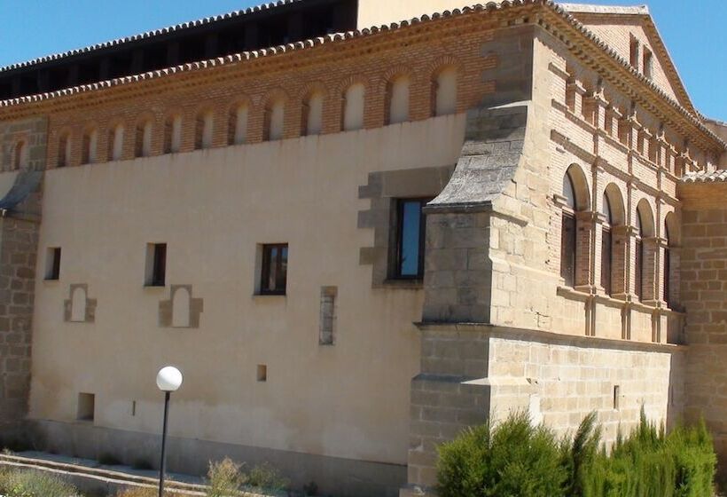 Отель Hospederia Monasterio De Rueda