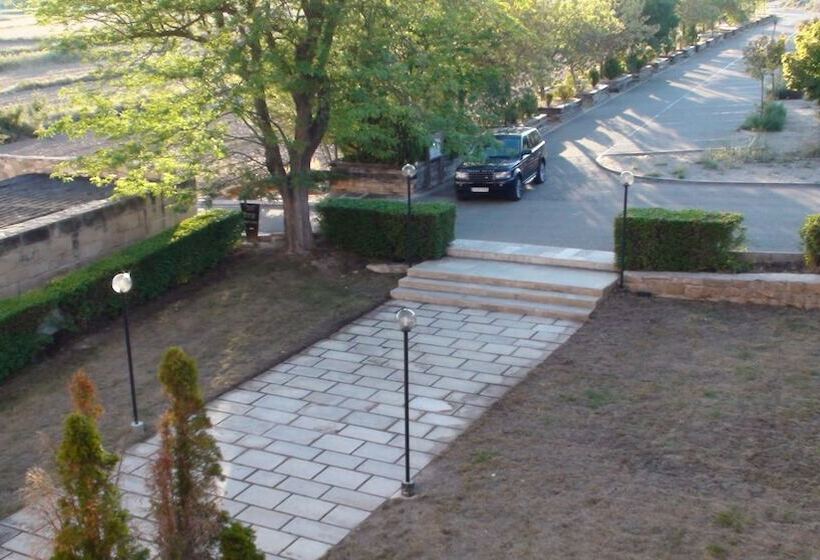 Отель Hospederia Monasterio De Rueda