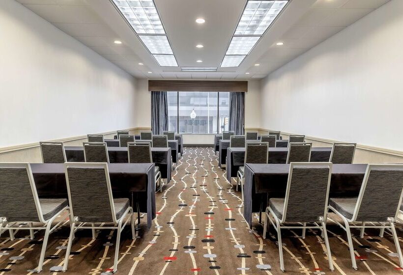 فندق Hyatt Regency Tulsa Downtown