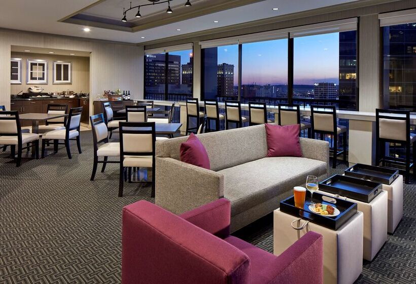 فندق Hyatt Regency Tulsa Downtown