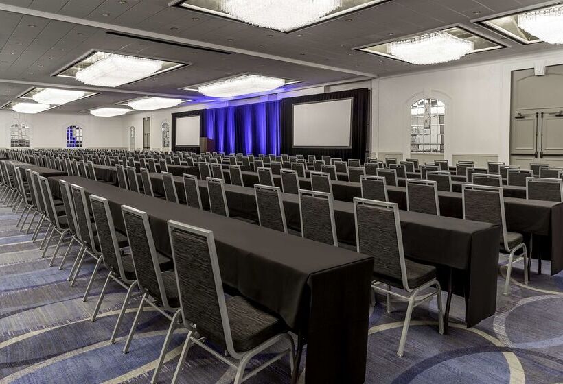 فندق Hyatt Regency Tulsa Downtown