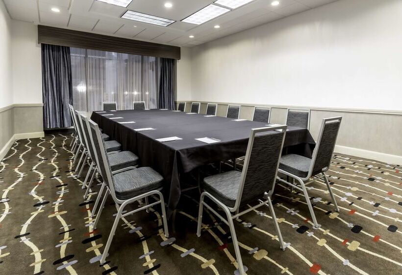 فندق Hyatt Regency Tulsa Downtown