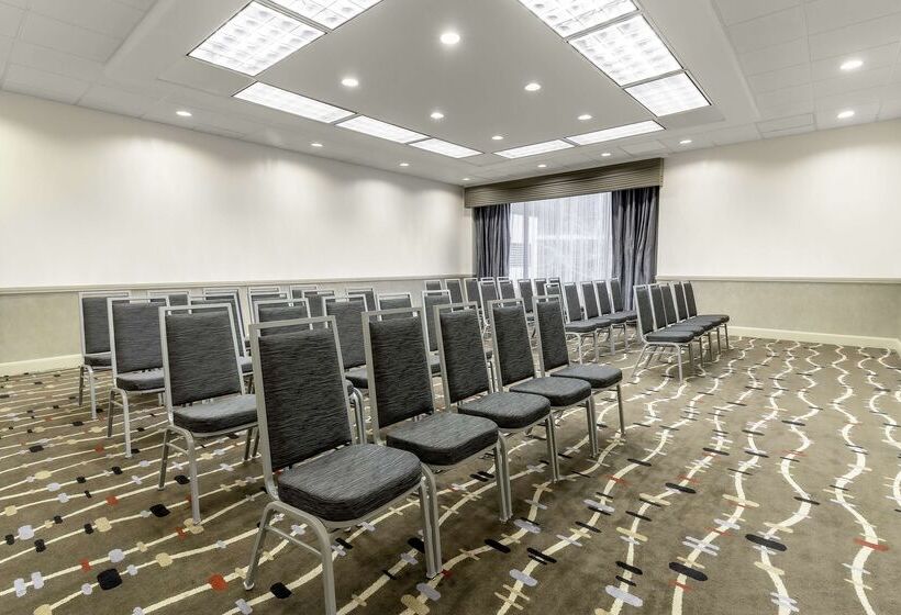 فندق Hyatt Regency Tulsa Downtown