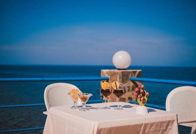 Отель La Playa Blanca