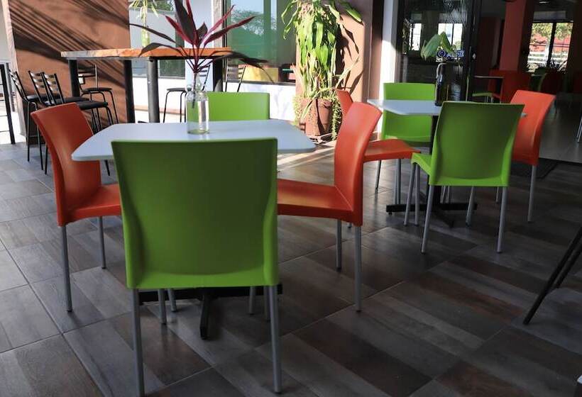 酒店 La Quinta Exxpres