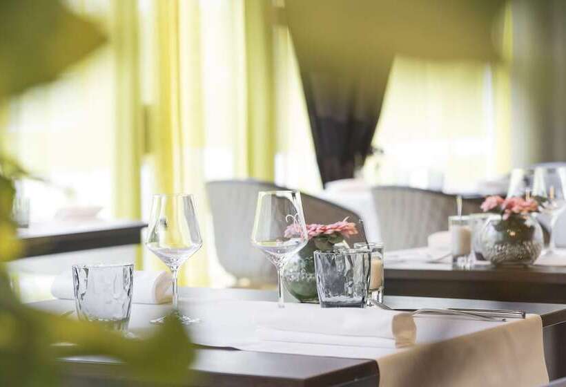 호텔 Le Richebourg Hôtel, Restaurant & Spa