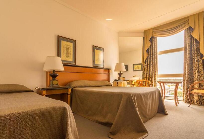 فندق Libertador Tandil