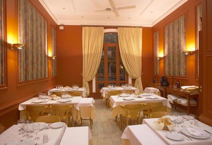 هتل Libertador Tandil