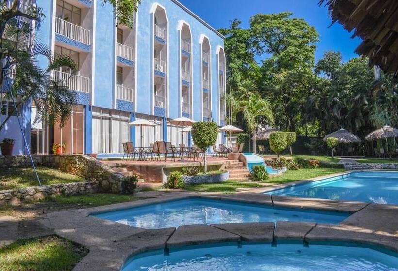 ホテル Maya Palenque