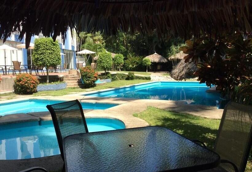 ホテル Maya Palenque