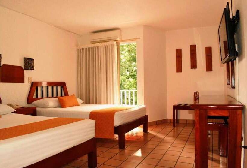 ホテル Maya Palenque