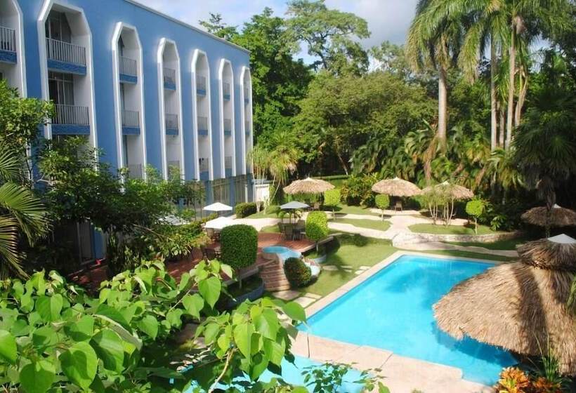 ホテル Maya Palenque