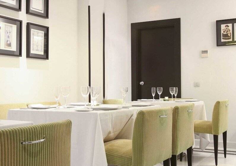 هتل Meninas Boutique Opera